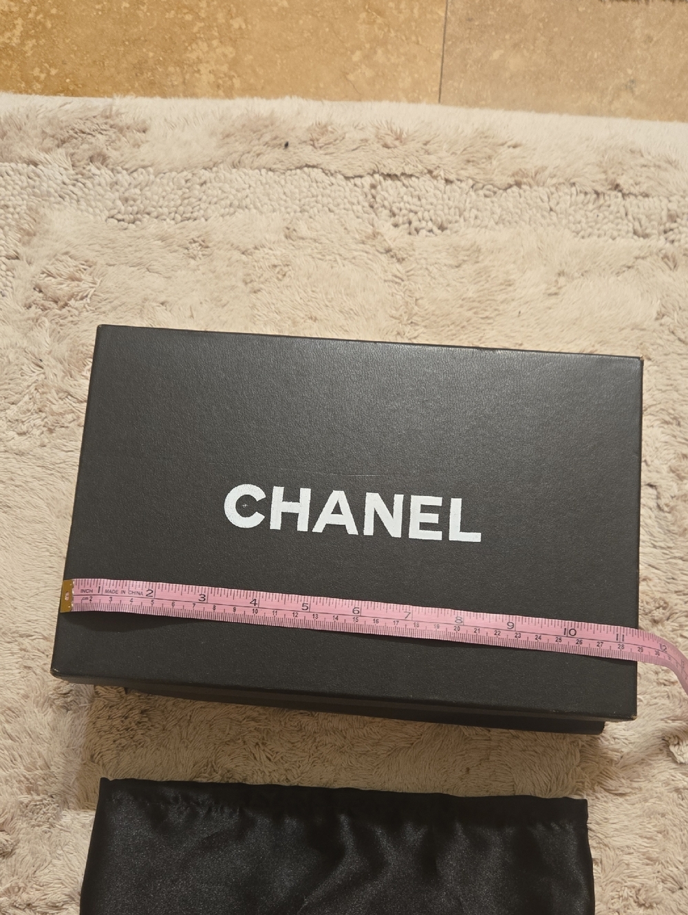 Chanel Storage Duster+box - Picture 3 of 8